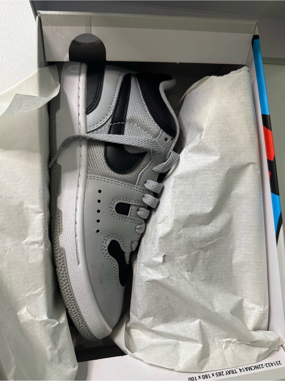 Nike Attack Low-Top Sneakers (5M/6.5W)
